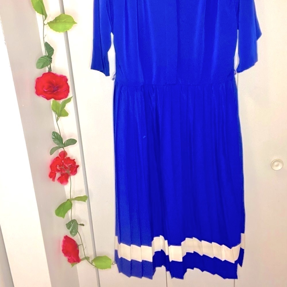 🌷 Joseph Ribkoff🌷 Vintage Royal Blue Pleated Dress With White Stripe Hem Size 11 - Picture 12 of 14